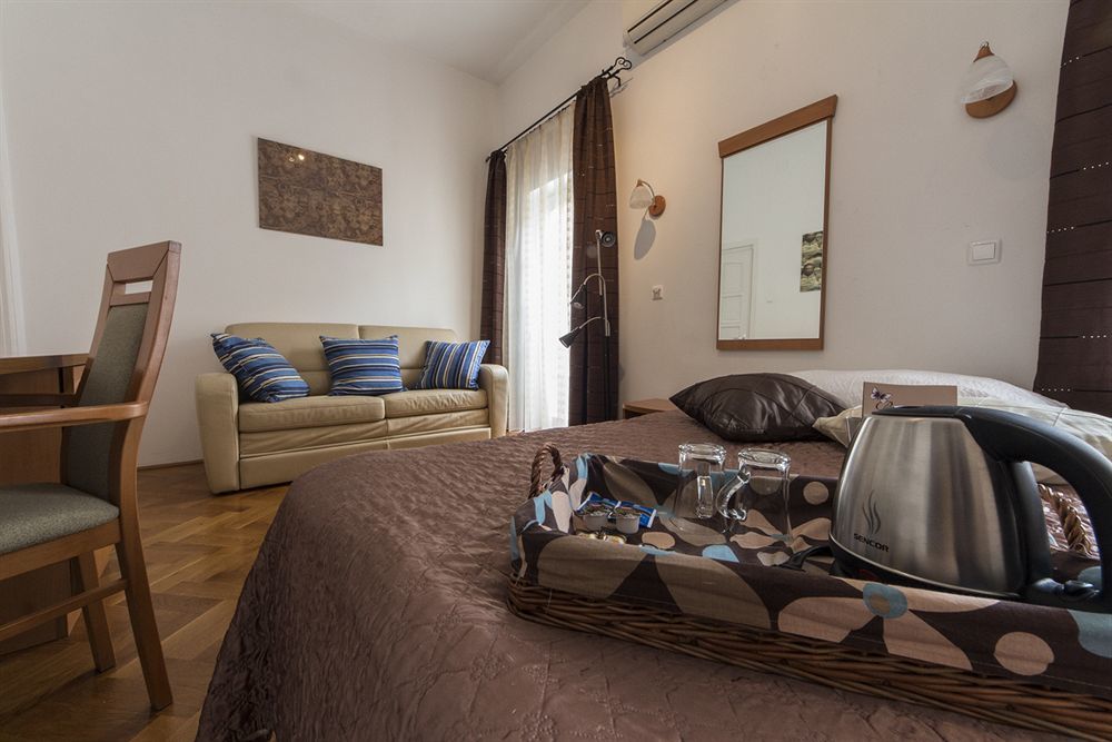 Butterfly Danube Bed and breakfast 3*