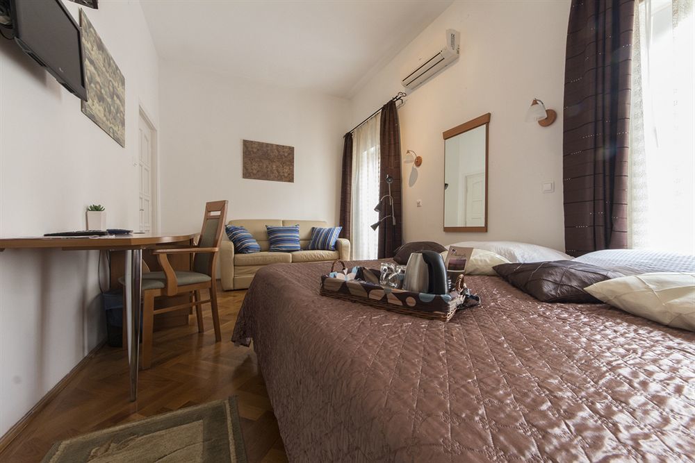 Butterfly Danube Bed and breakfast